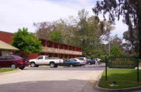 Отель Corowa Golf Club Motel  Корова